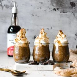 Fitcy | Koffiesiroop | Amaretto | Barista Syrup | Zero | Vegan | Vetvrij | Suikervrij | Keto-vriendelijk | Koffie | Siroop | MET DOSEERPOMP | 1L 9 Fitcy | Koffiesiroop | Amaretto | Barista Syrup | Zero | Vegan | Vetvrij | Suikervrij | Keto-vriendelijk | Koffie | Siroop | MET DOSEERPOMP | 1L -Koffiemelk Winkel 1200x1200 247