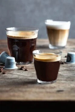 De Koffiejongens - Decaf - Nespresso Cups - 100% Biologisch Afbreekbaar - 60 Cups - 100% Nespresso Compatible -Koffiemelk Winkel 800x1200 12